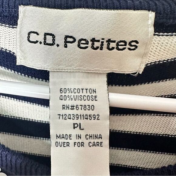 CD Petites small or medium blue & white top - Picture 3 of 5